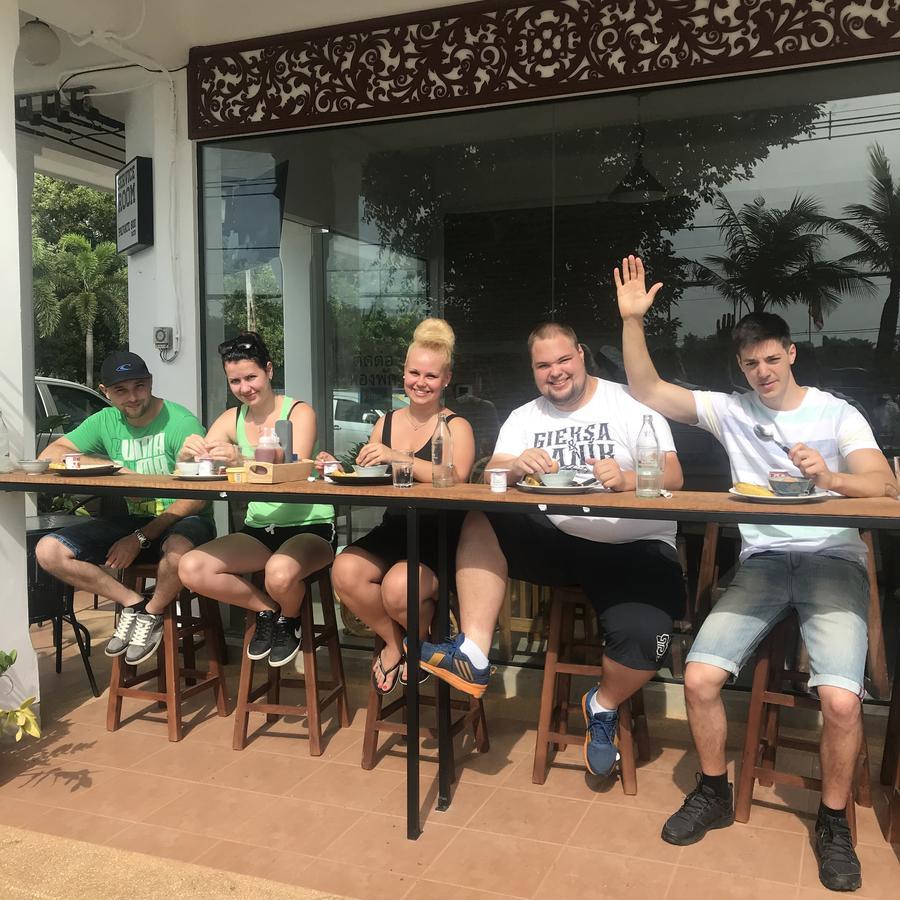 Barandbed Urt Hostel Surat Thani Exterior foto