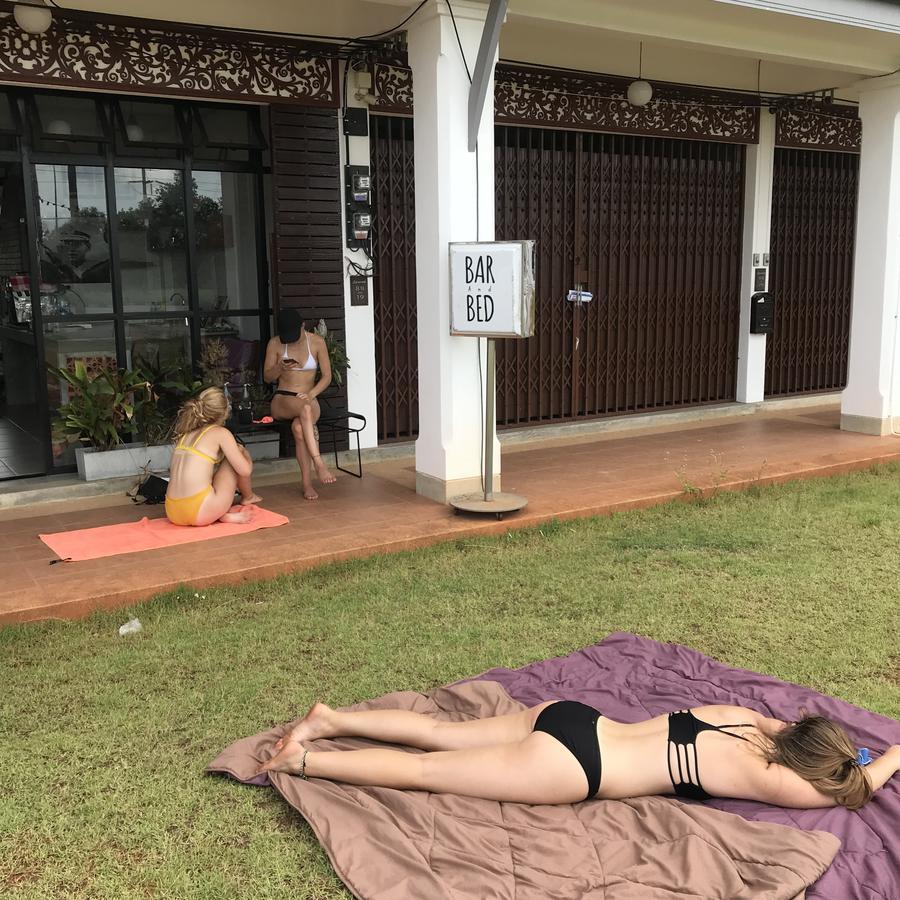 Barandbed Urt Hostel Surat Thani Exterior foto